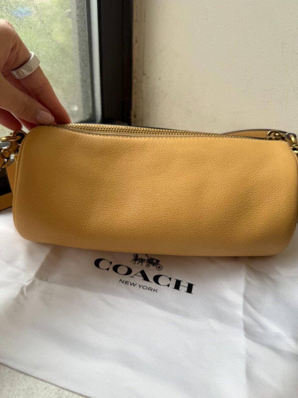 Coach Vanilla Barrel bag - Picture 3 of 8